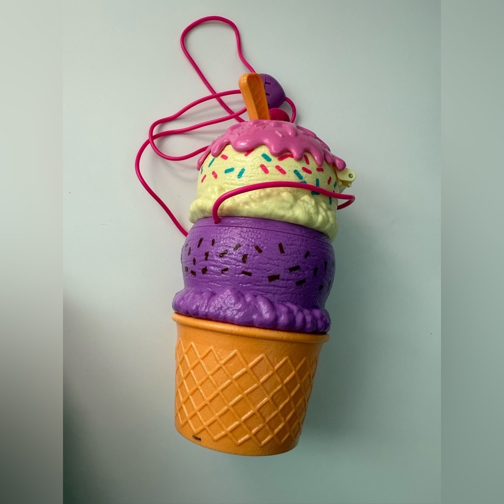 Polly Pocket Spin 'N Surprise Ice Cream Toy
